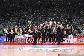 扑克中的节奏掌控（掌控扑克节奏）