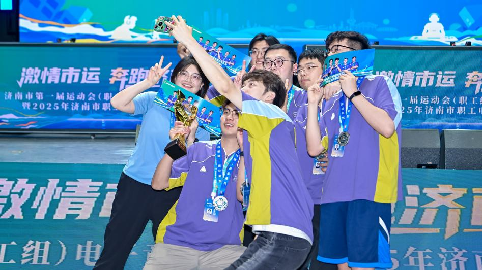 某知名球员 某知名球员