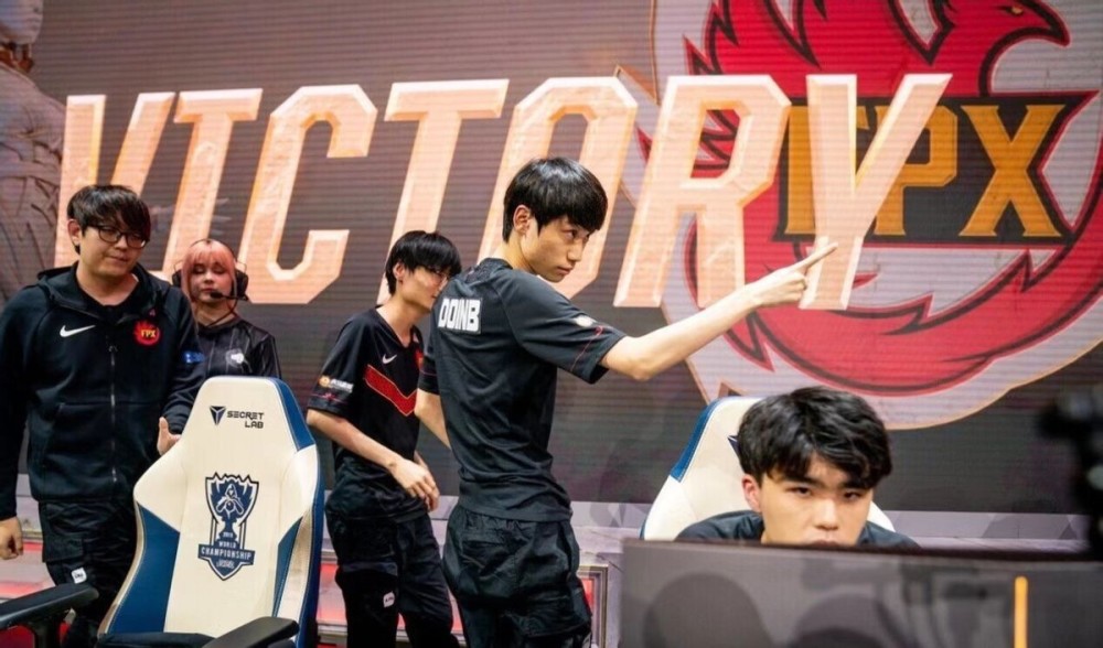 还展示了他 还展示了他